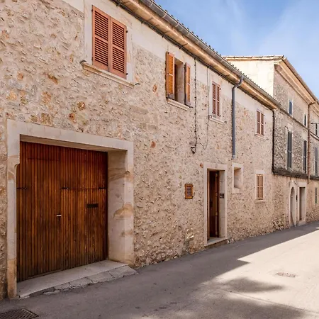 Townhouse Horta Den Menut By Sunvillas Mallorca