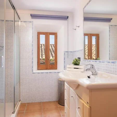 Townhouse Horta Den Menut By Sunvillas Mallorca Pollença